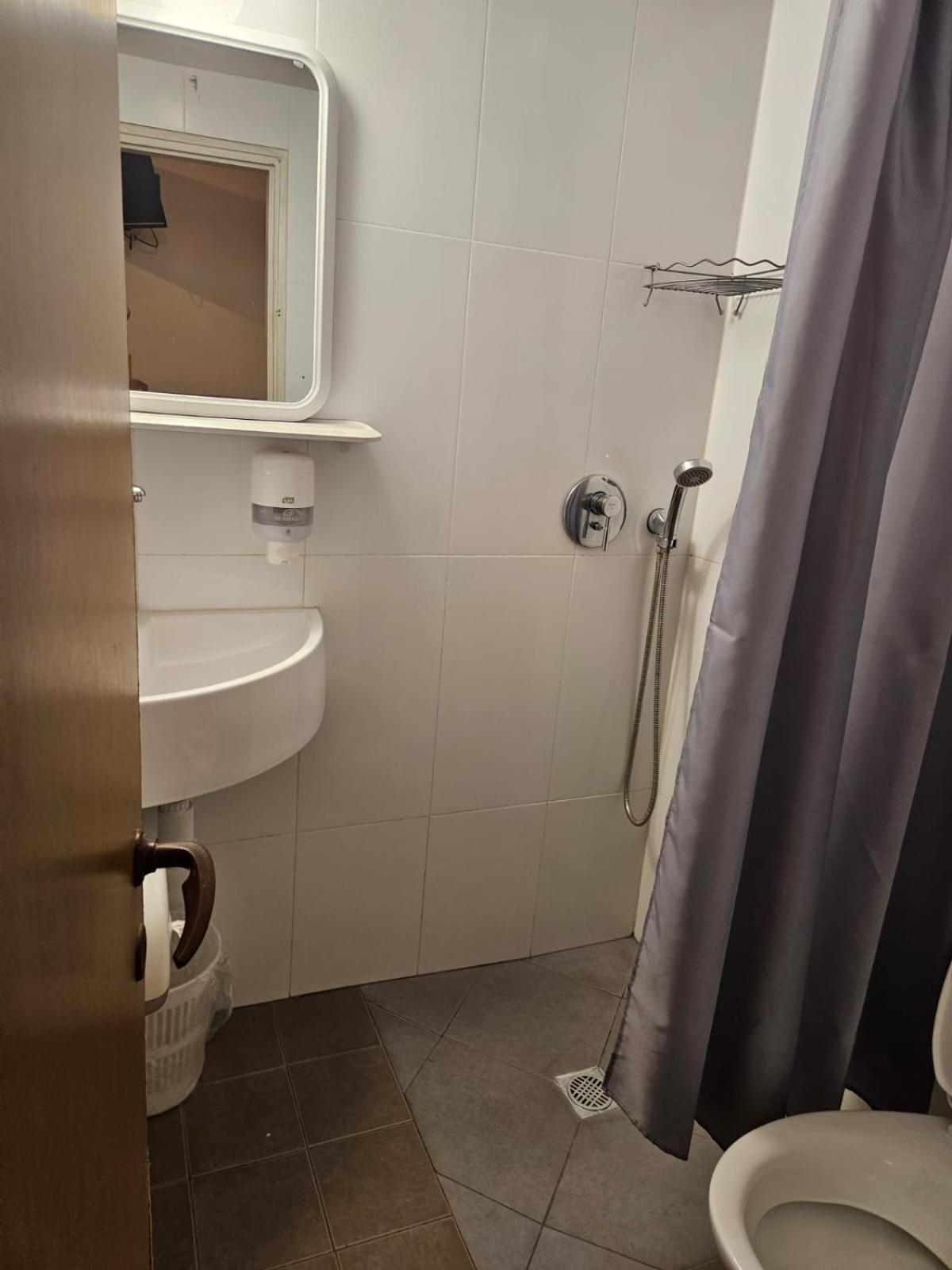Atara Hotel Тиверіада Екстер'єр фото