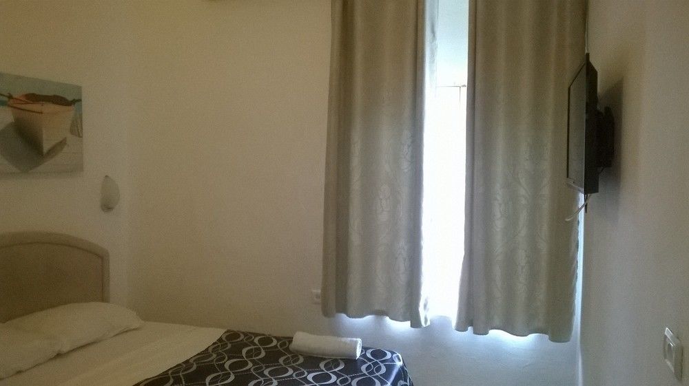 Atara Hotel Тиверіада Екстер'єр фото